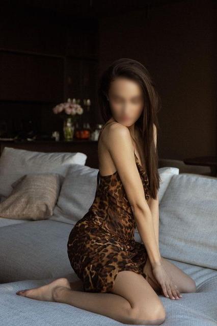 Проститутка Питера Алина с 3 размером груди предлагает интим услуги у метро Пионерская  +7(931)366-28-01 - фото 3