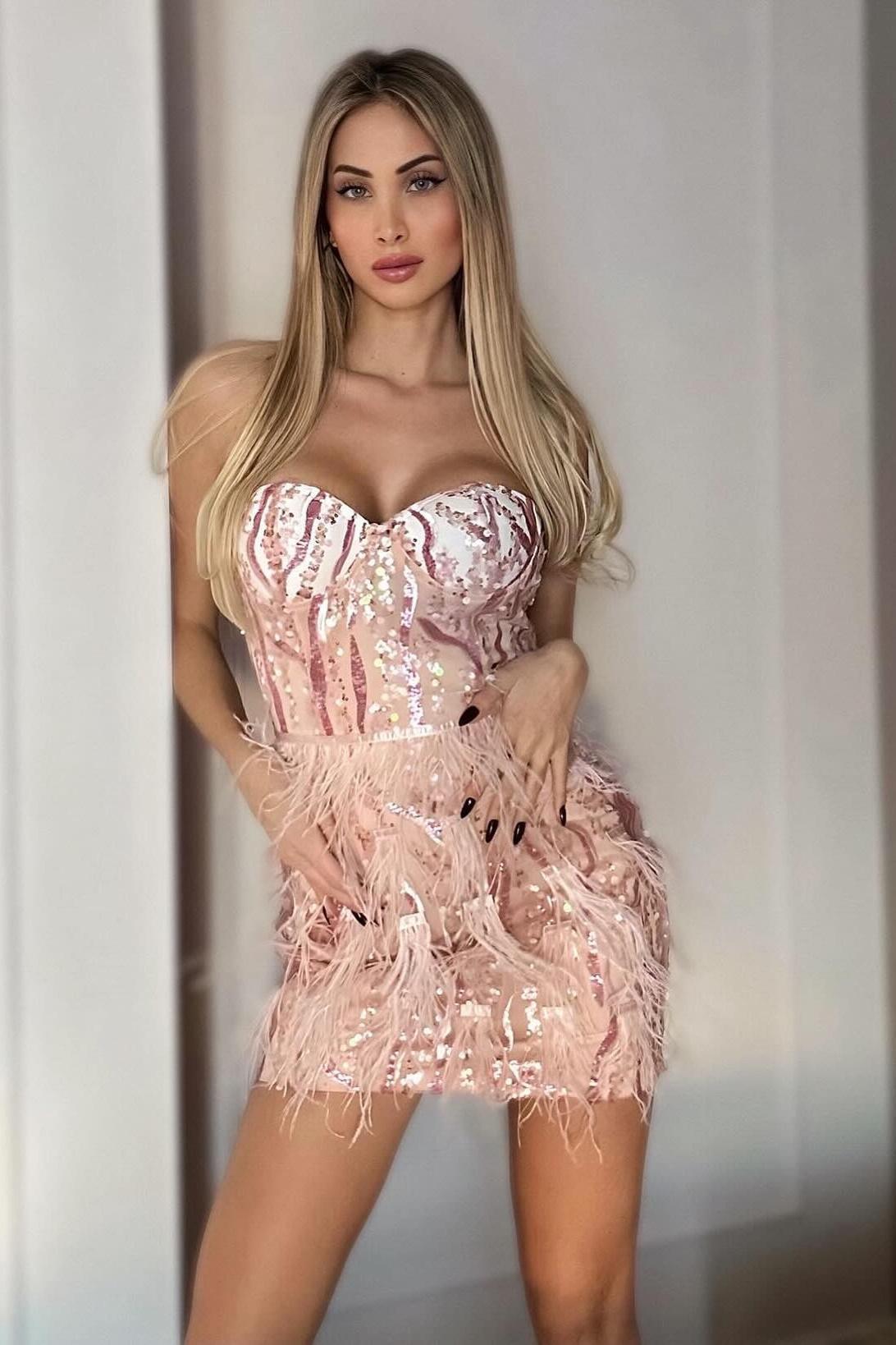 Индивидуалка Питера Вероника с 4 размером груди предлагает интим услуги у метро Петроградская  +7(981)289-01-65 - фото 3